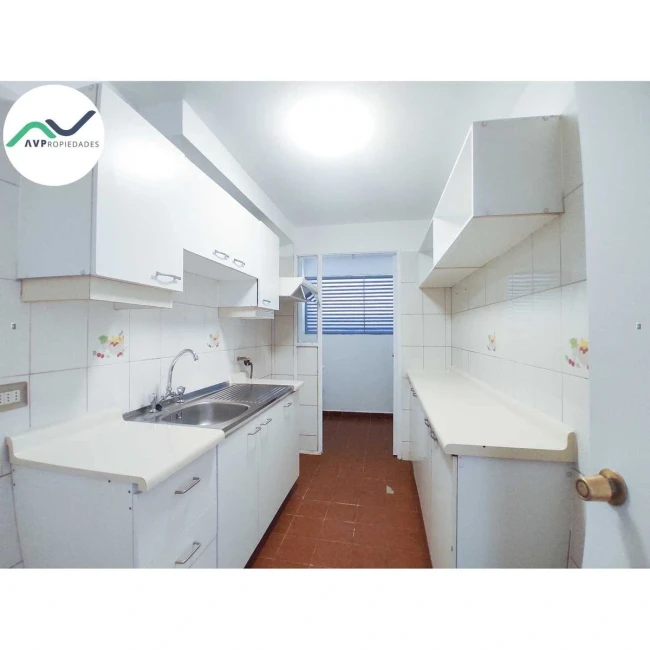 ARRIENDO DEPARTAMENTO 201 DE 2 DORMITORIOS 