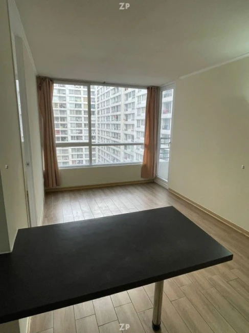 Arriendo departamento 2D1B excelente conectividad