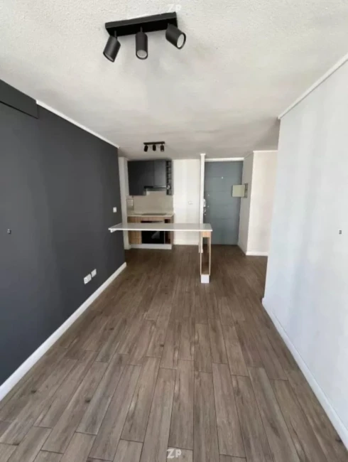 Departamento 2 cuadras de estación de metro