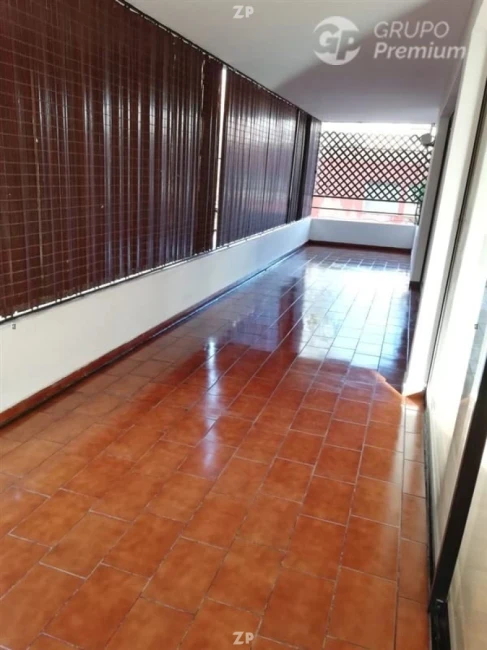 Arriendo departamento en Holanda de 165 m2