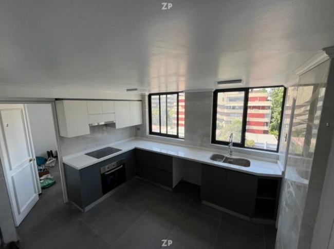 Departamento recién remodelado. Disponible