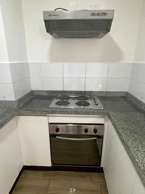 Arriendo departamento 2D1B excelente conectividad