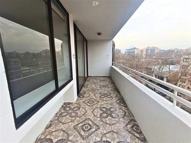 Epartamento remodelado con vista Oriente
