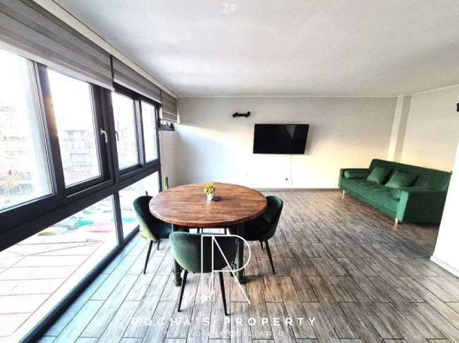 Departamento amoblado de 2 pisos en Providencia