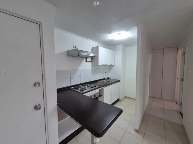 Arrienda amplio departamento en Estación Central