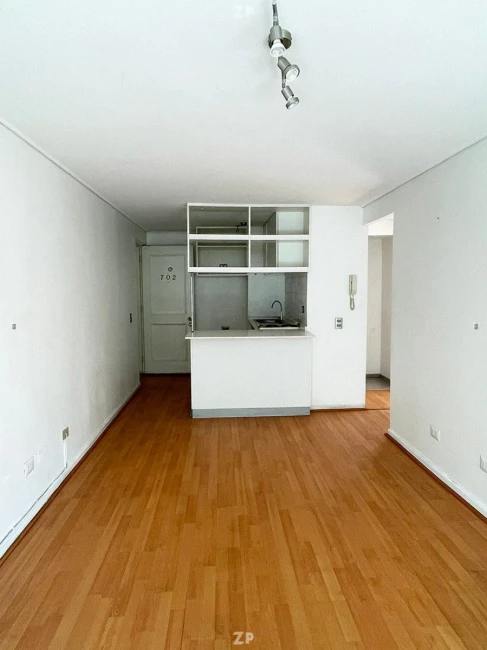 Se arrienda luminoso departamento en Vitacura