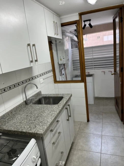 Depto REMODELADO 2D + 2B en Napoleón