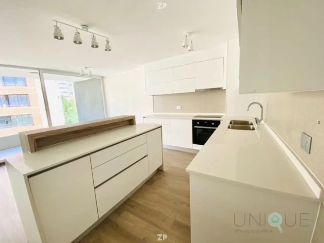 Departamento, semi nuevo, cómodo y amplio espacios
