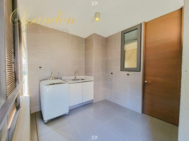 Gran Departamento en arriendo de 210m2