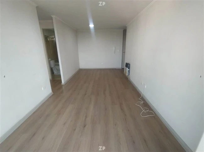 Departamento en arriendo, a pasos de la estacion