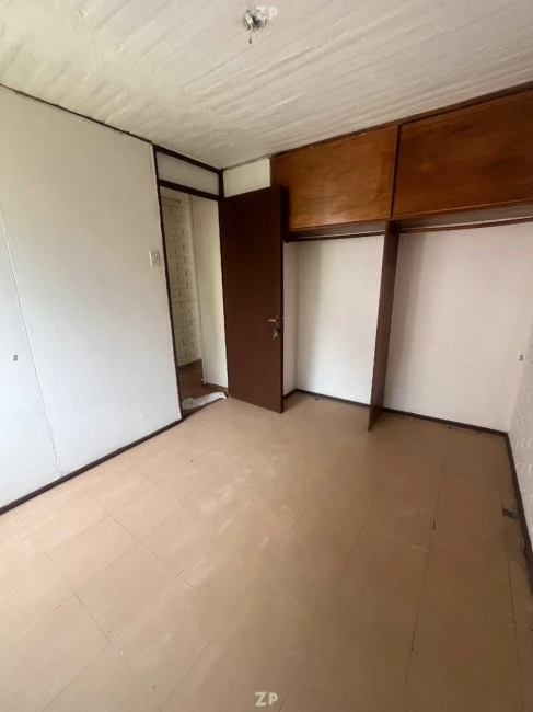 Departamento antiguo recién pintado 3 pisos