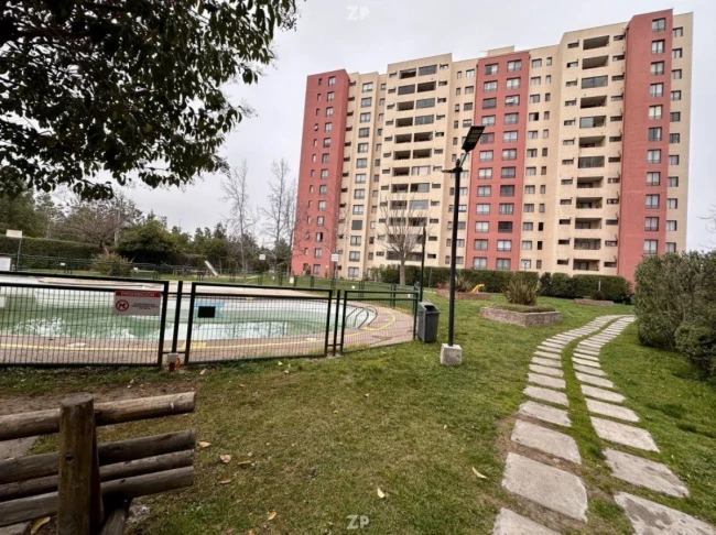 En arriendo amplio departamento muy bien ubicado