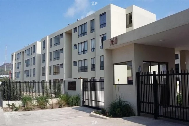 Se vende lindo departamento en 4 piso Condominio Los Libertadores