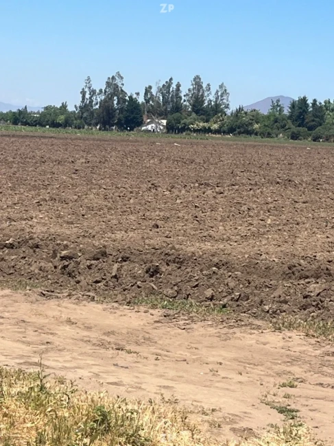 Se Vende Terreno 78.000 m² con Luz y Agua en Lo Echevers
