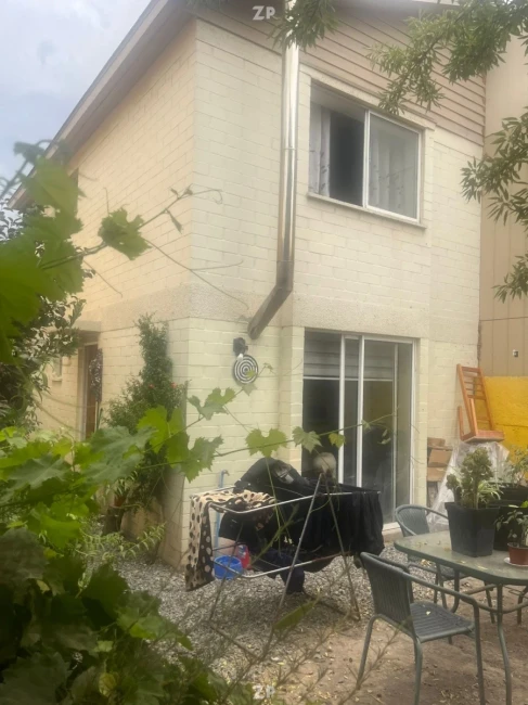 Se vende acogedora casa de 2 pisos en Centro Lampa. 3D, 2B 