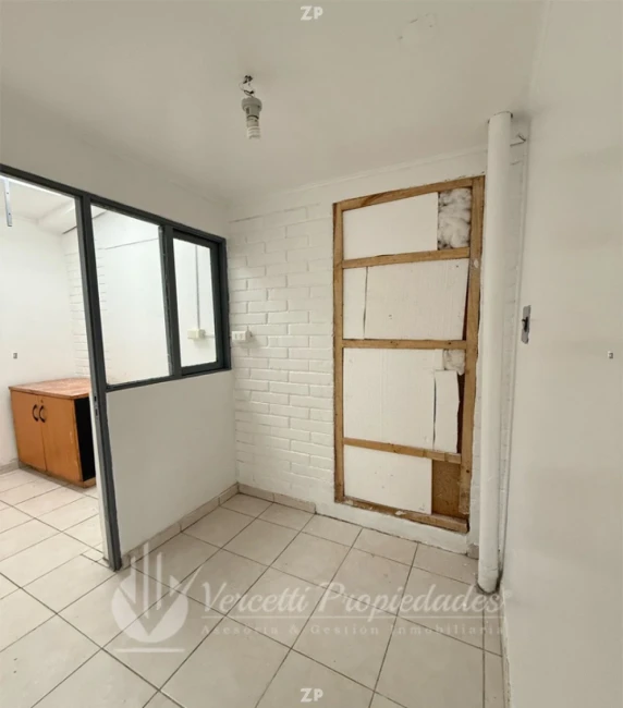 Se vende hermosa y amplia casa en la serena