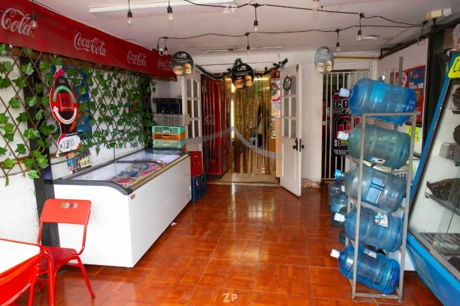 Se vende casa con negocio establecido