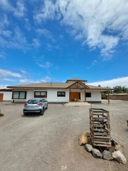 Se vende Hermosa casa emplazada en sector exclusivo de copiapó en camino el alba