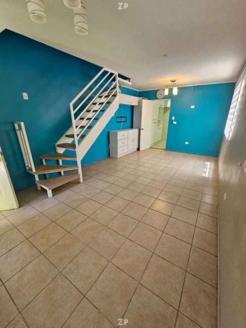 Se vende casa con departamento independiente, Oportunidad de inversión en Portal