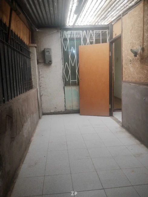 Se cende casa esquina ubicada en pasaje machuca!