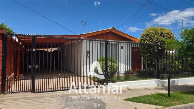 Se vende amplia casa en el sector de Larraín Alcalde