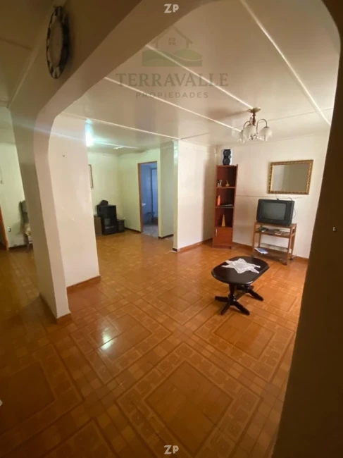 Se vende Amplia Casa Esquina en Vallenar – Excelente Ubicación