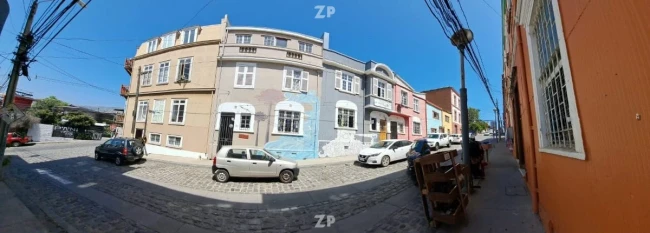 Venta de Casa Hostal en Cerro Alegre Valparaíso, 7 habitaciones, 7 baños