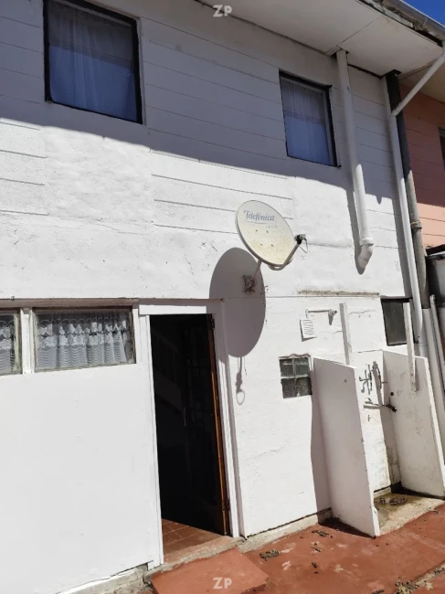 Se vende casa 22 1/2 norte Casa pareada living comedor patio instalación de 