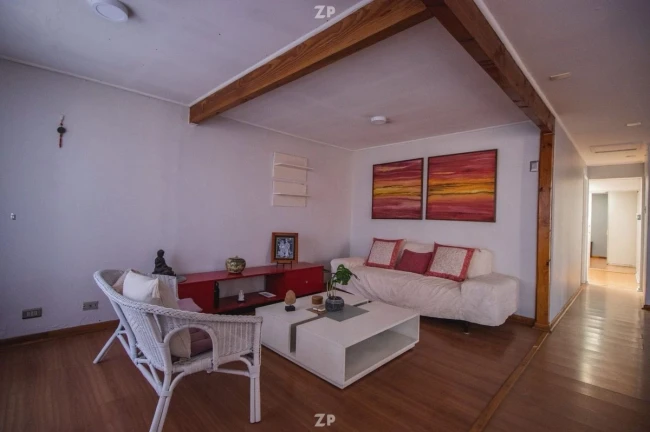 Se vende Hermosa Casa en Pasaje Cerrado – Seguridad y Comodidad