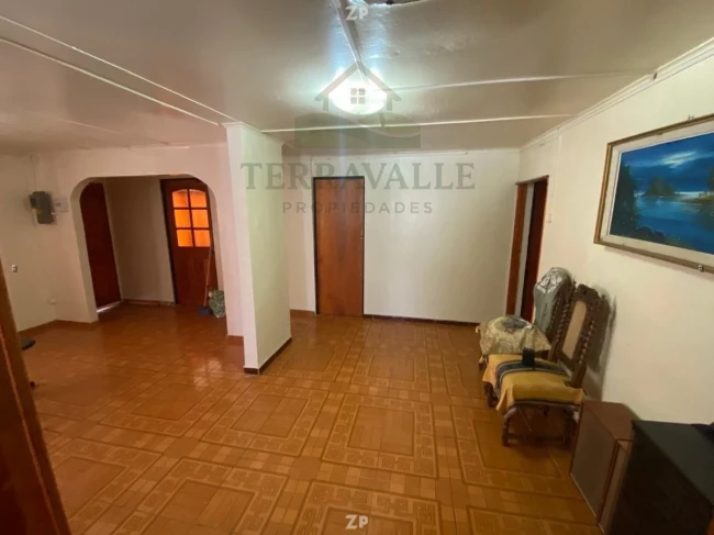 Se vende Amplia Casa Esquina en Vallenar – Excelente Ubicación