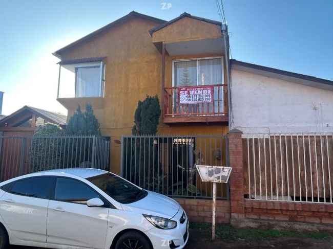 En venta casa ampliada, buen sector, buena conectividad con colegios,