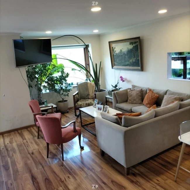 Se vende Hermoso chalet recién remodelado en el corazón del barrio San Joaquín