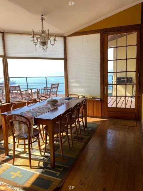 Se vende casa tradicional a pasos de Avenida Gran Bretaña, Playa Ancha magnifica