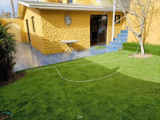 En venta Cómoda y amplia casa esquina con terrazas vista al mar,