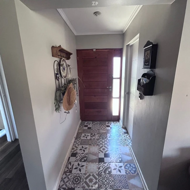 En venta Casa individual aislada, de un solo piso, con ampliación regularizable