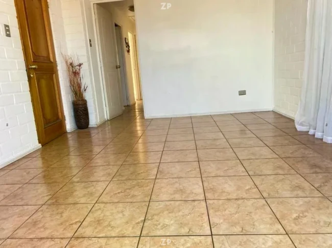 Se vende Casa pareada de 1 piso, construida en ladrillo, con cómodos espacios in