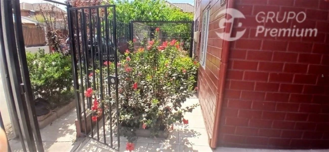 En venta casa de 2 pisos con todo lo que necesitas para tu vida diaria