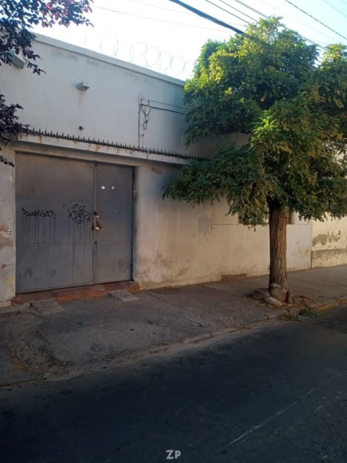 Se vende TERRENO CON dos casas regular estado con roles direferentes