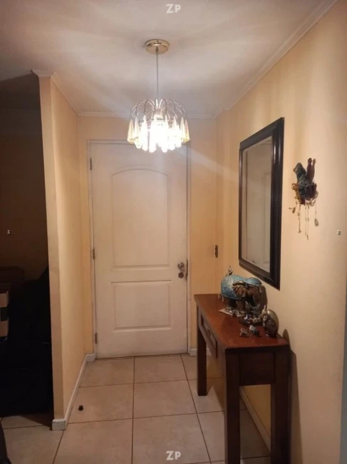 En venta Chalet con acceso por Avenida San Carlos