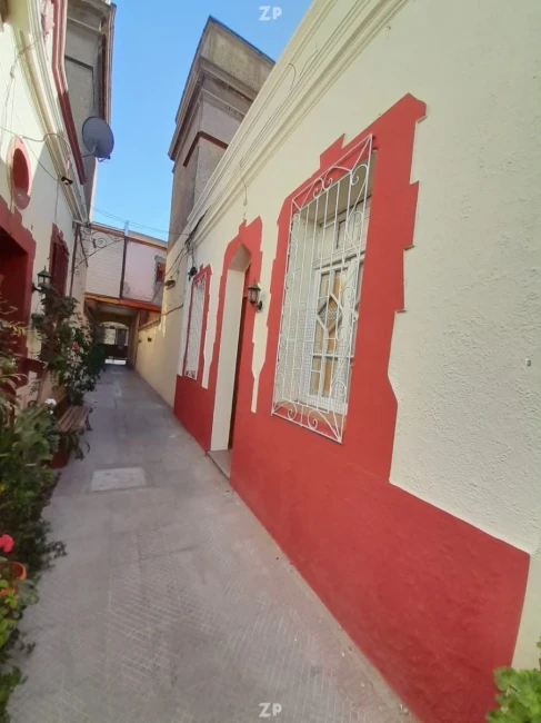 Se Vende casa ubicada en calle Romero a pasos de Avda. Bernardo O'Higgins