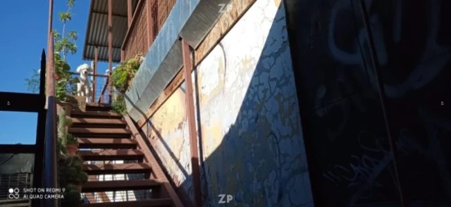 Se vende terreno de esquina con Almacén Basar Paquetería