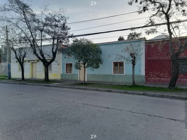 Venta de casa plena avenida america con nogales.