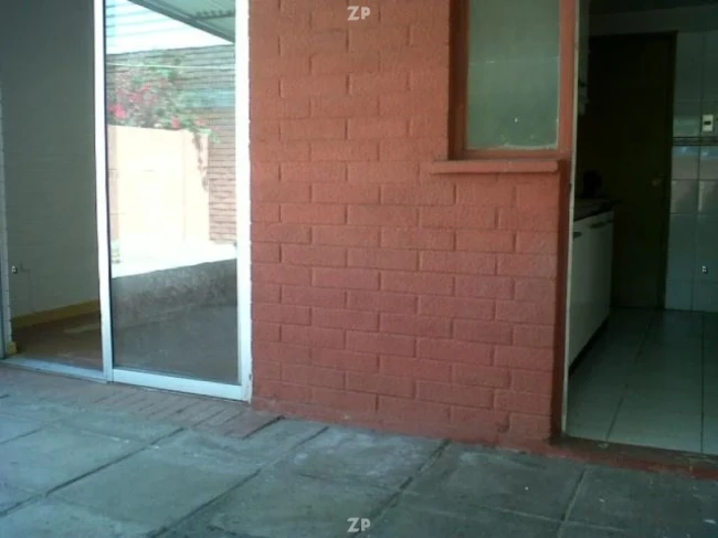 Se vende propiedad ubicada en la comuna de San Bernardo, cuenta con 3 dormitorio