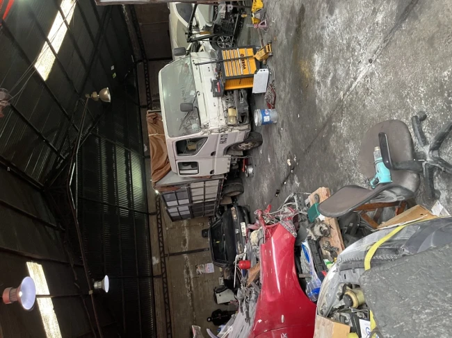 Bodega Industrial con Departamentos – Renta Aprox. $2.000.000 Mensuales