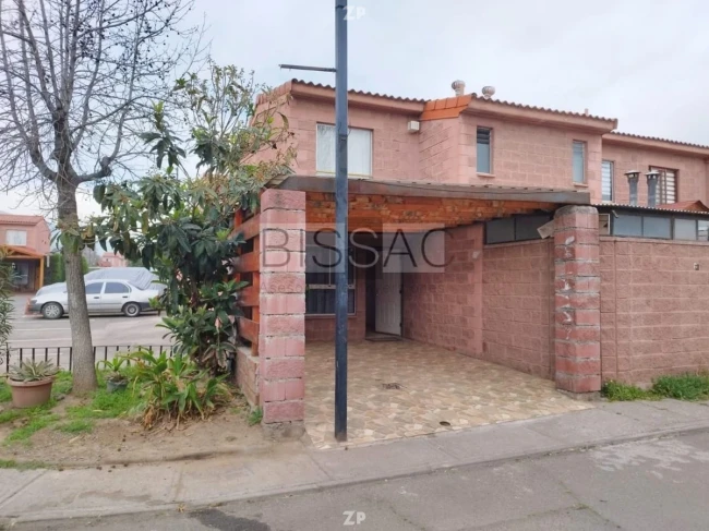 ¡Ideal para tu familia! Venta . Casa en condominio seguro!