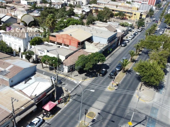 Se vende Casa con Local Comercial en Bueras con Millan, Rancagua