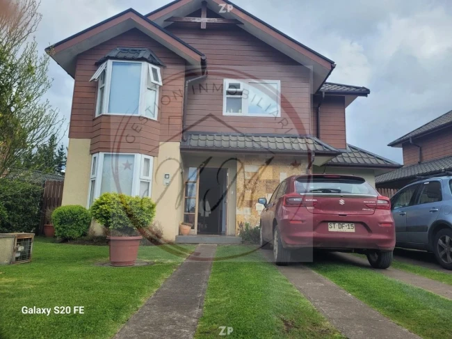 En venta Hermosa Casa en Bosques del Prado II.