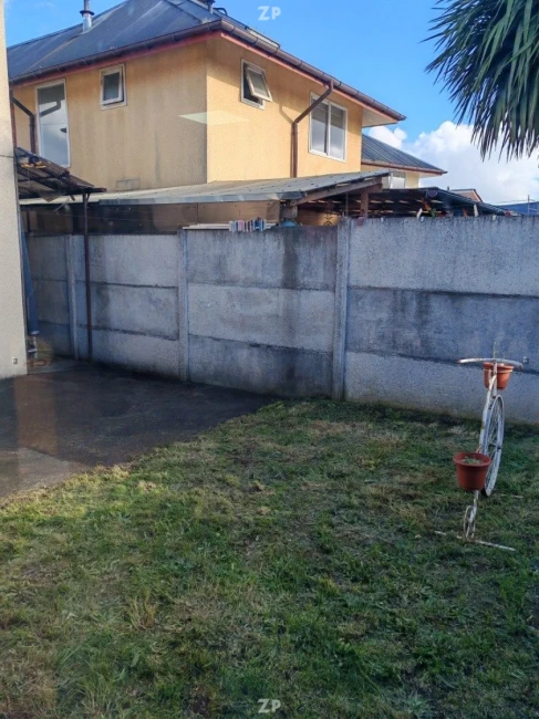 EN VENTA CASA EN CONDOMINIO EN FUNDO DEL CARMÉN