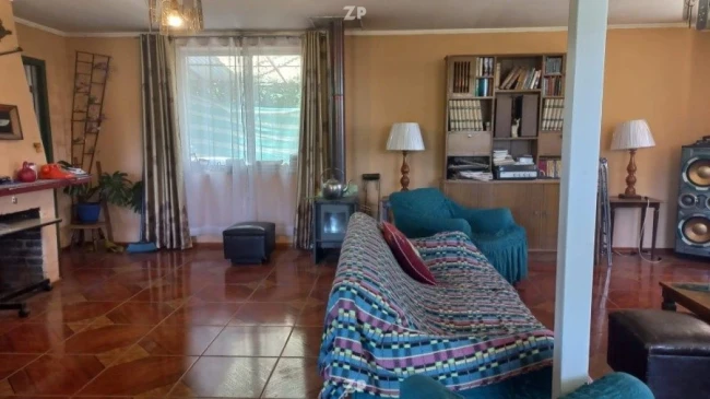 Se vende casa amobalda de 240m² , en un terreno de 25.000 m²