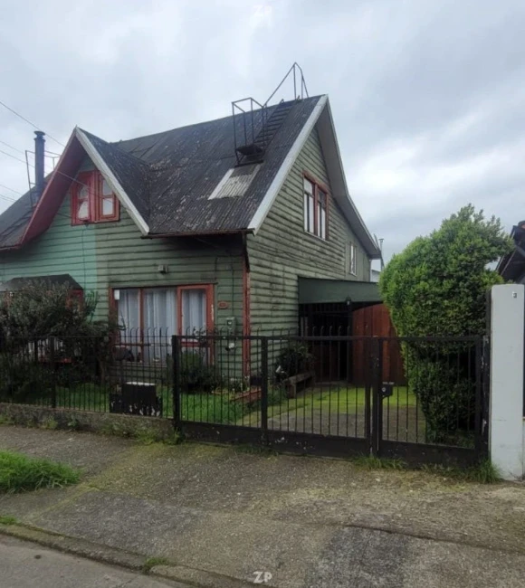 En venta casa a pasos del centro de valdivia